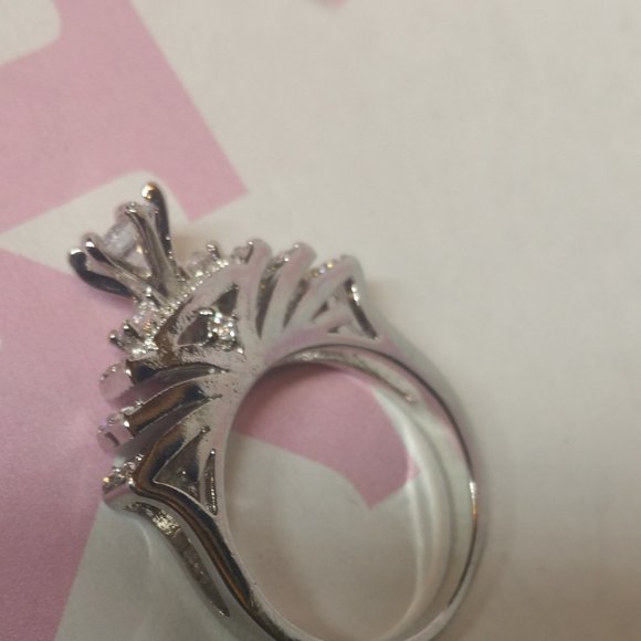 WHITE TOPAZ 2 PIECE RING SET SIZE 7 3/4 - Picture 3 of 15